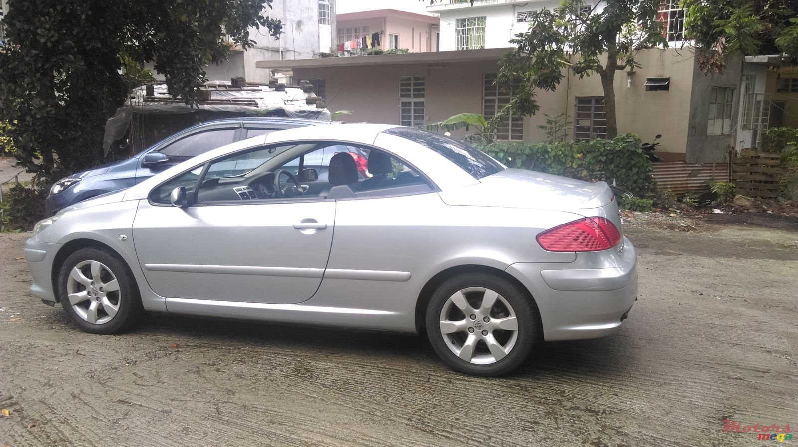 2009' Peugeot 307 No modification photo #2