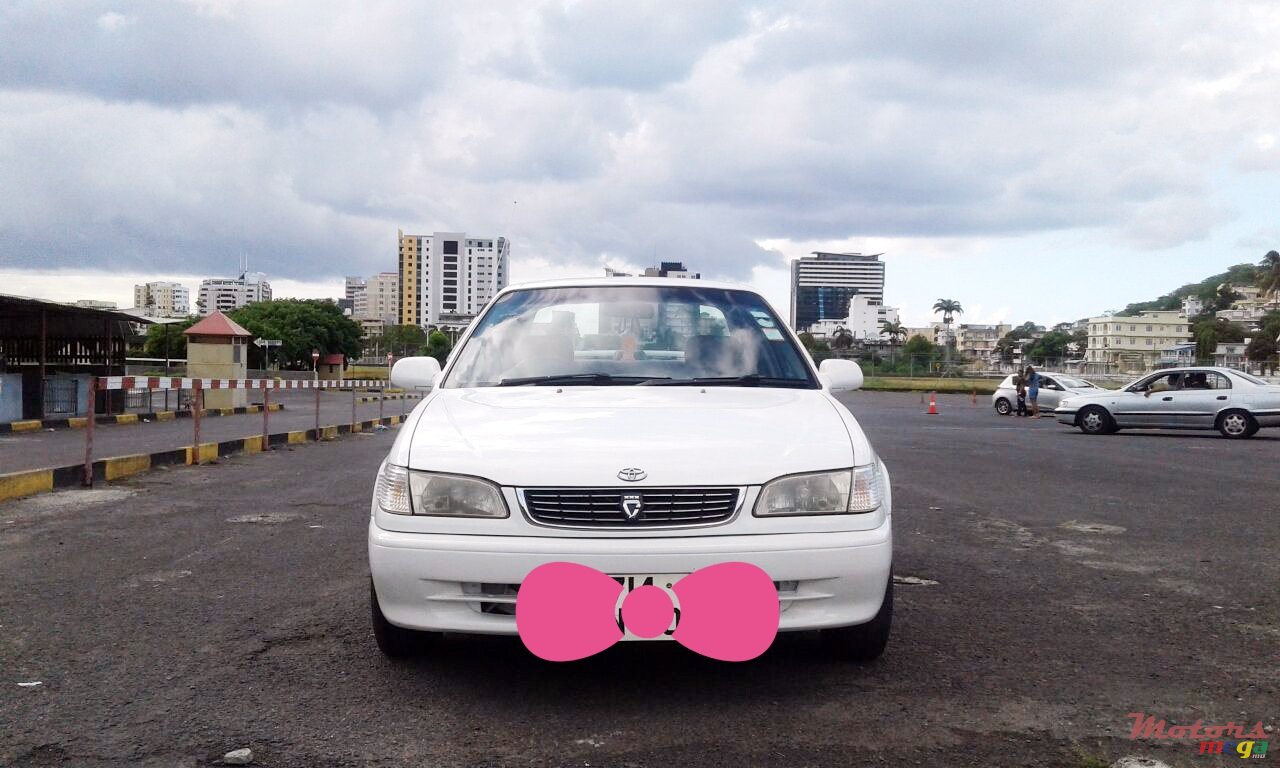 2000' Toyota Corolla photo #2