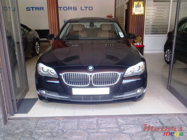 2010' BMW 520 photo #1