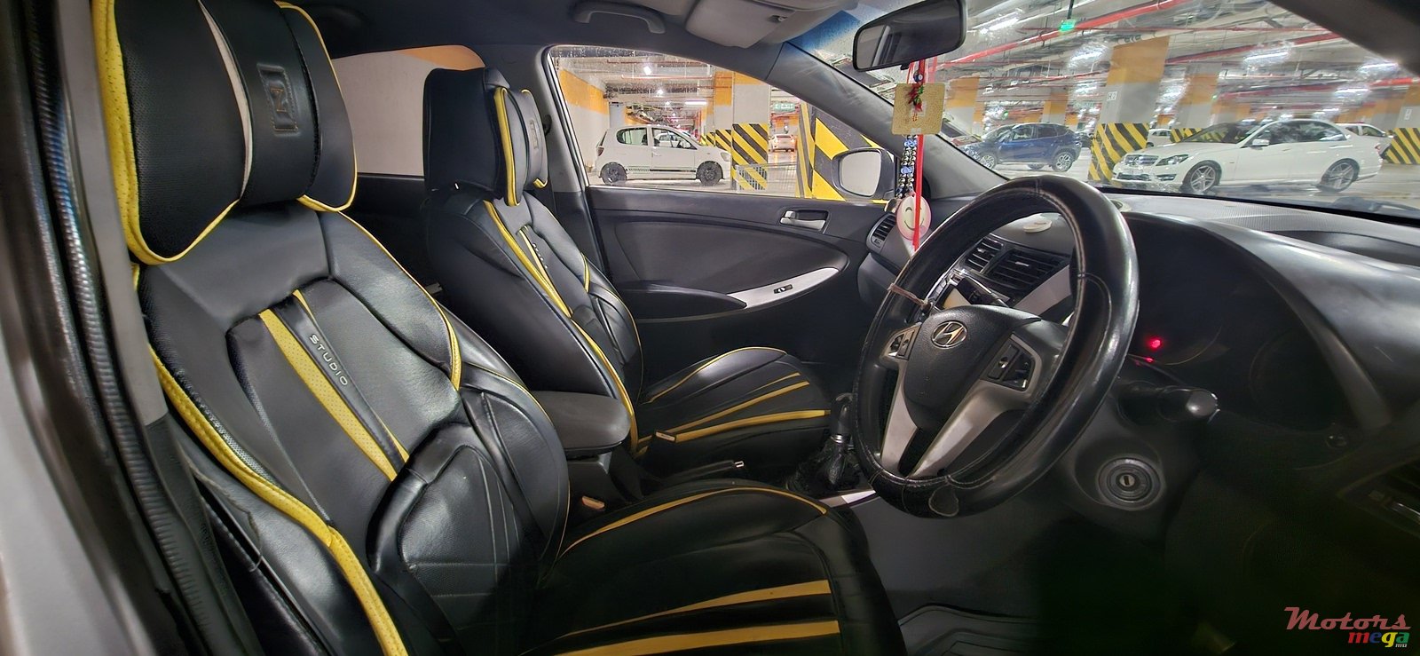 2013' Hyundai Accent photo #5