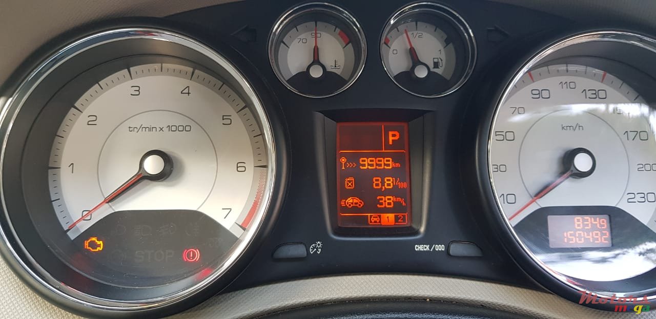 2010' Peugeot 308 photo #6