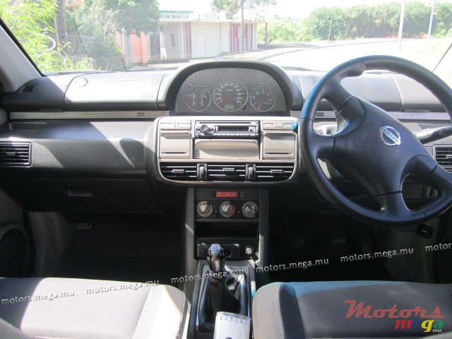 2003' Nissan X-Trail photo #6