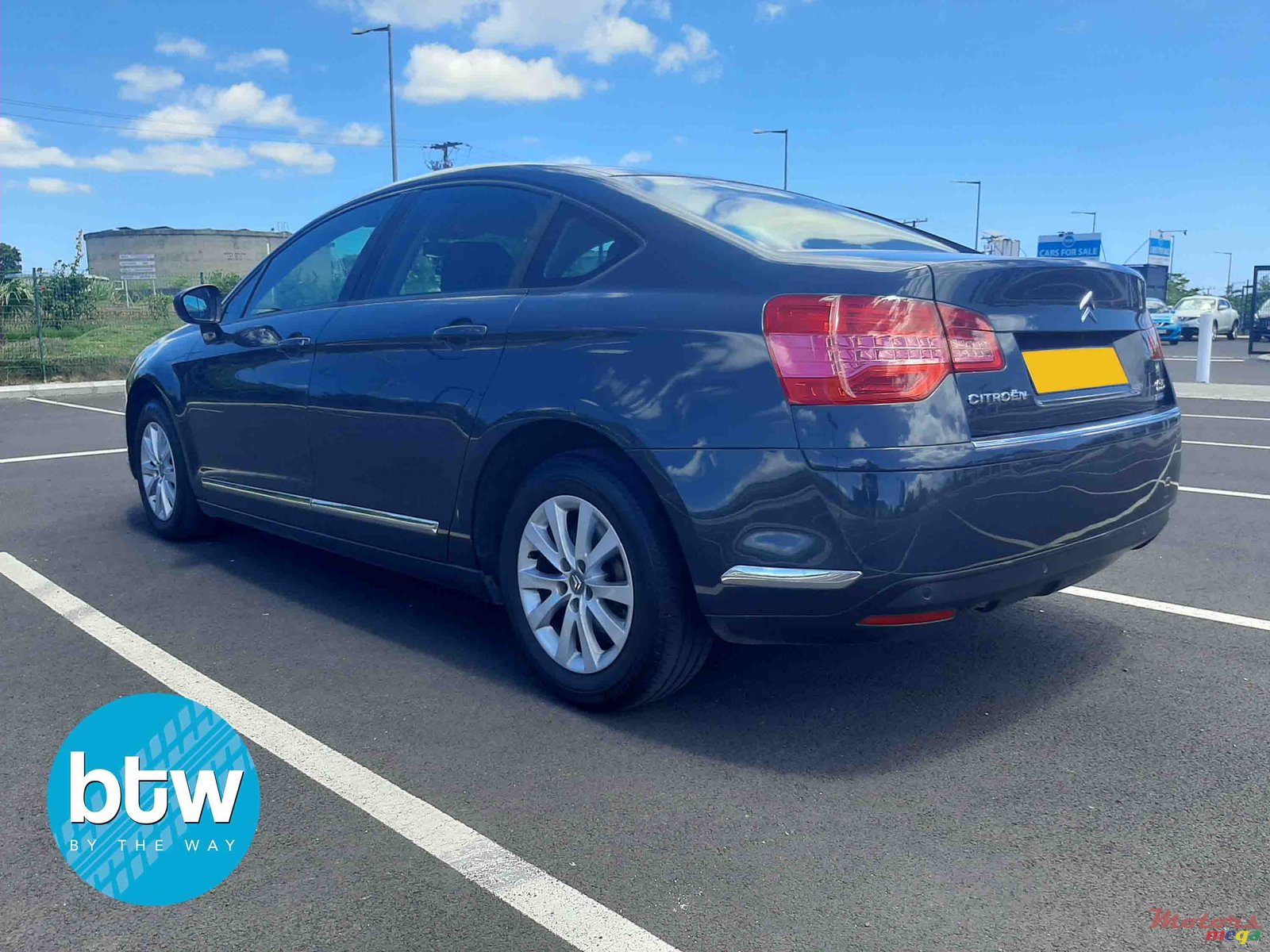 2010' Citroen C5 photo #3