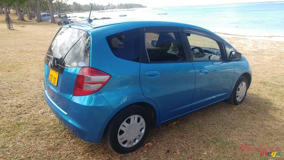 2010' Honda Fit photo #3