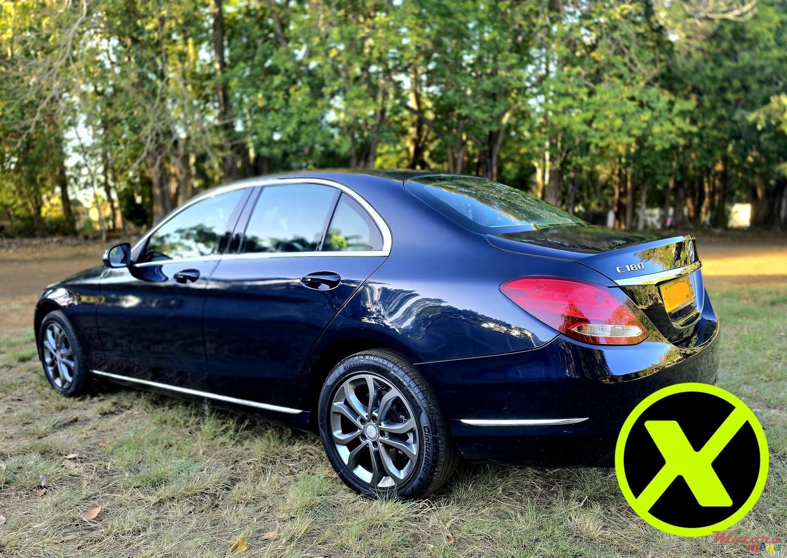 2015' Mercedes-Benz C 180 photo #2