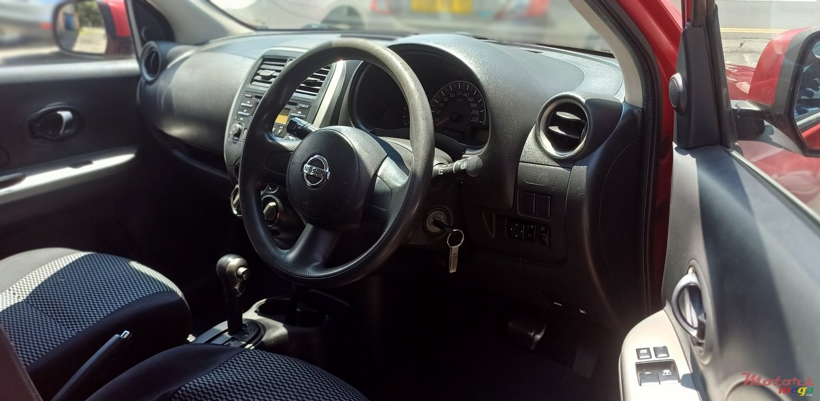 2017' Nissan Micra photo #5