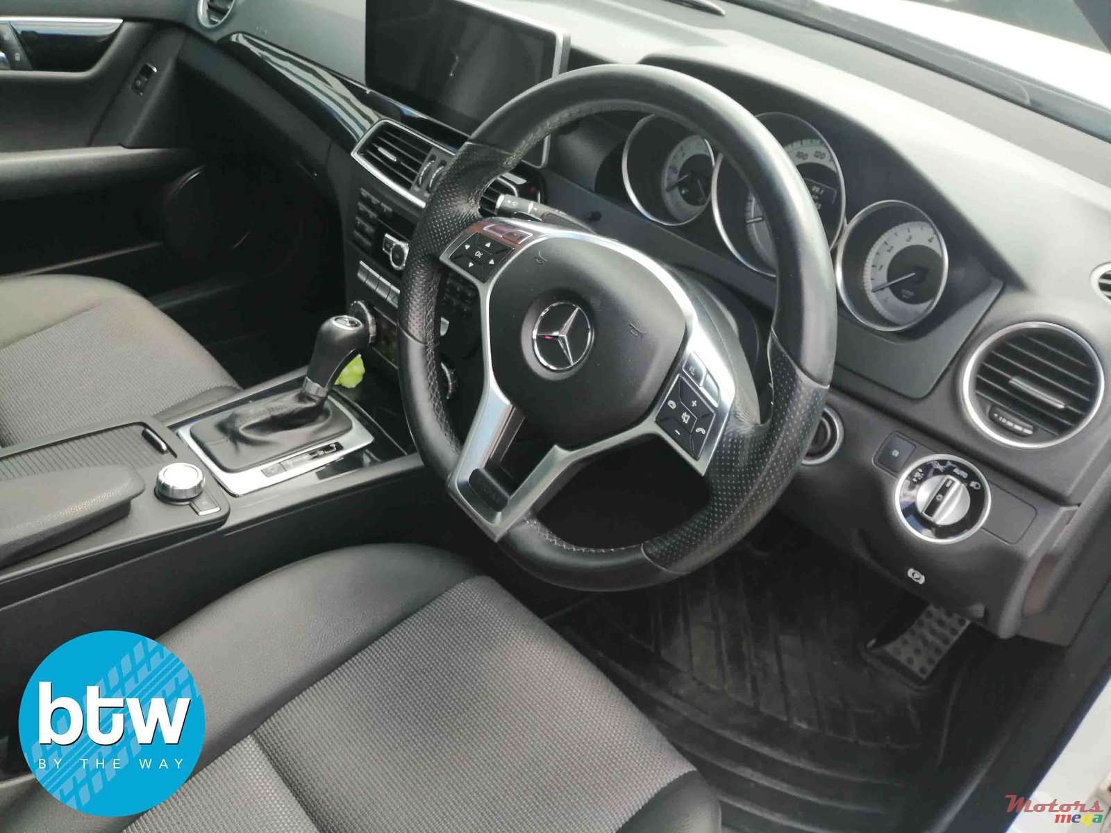 2014' Mercedes-Benz C-Class 180 AMG photo #5