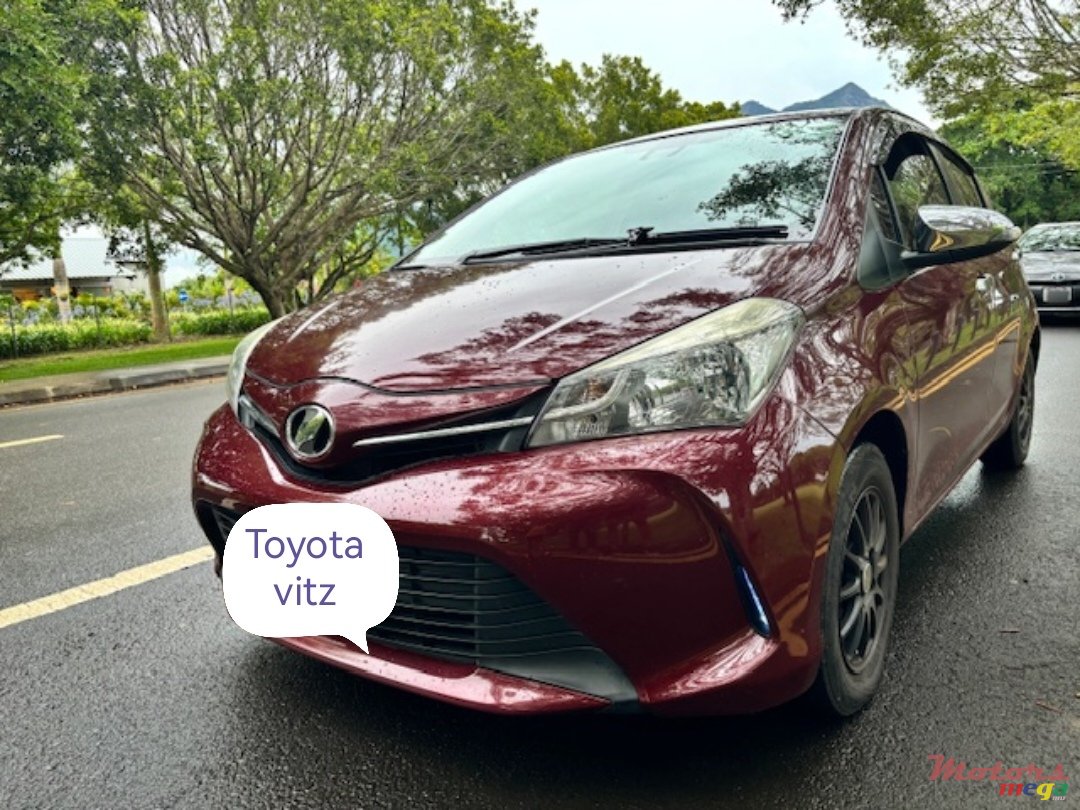 2015' Toyota Vitz photo #1