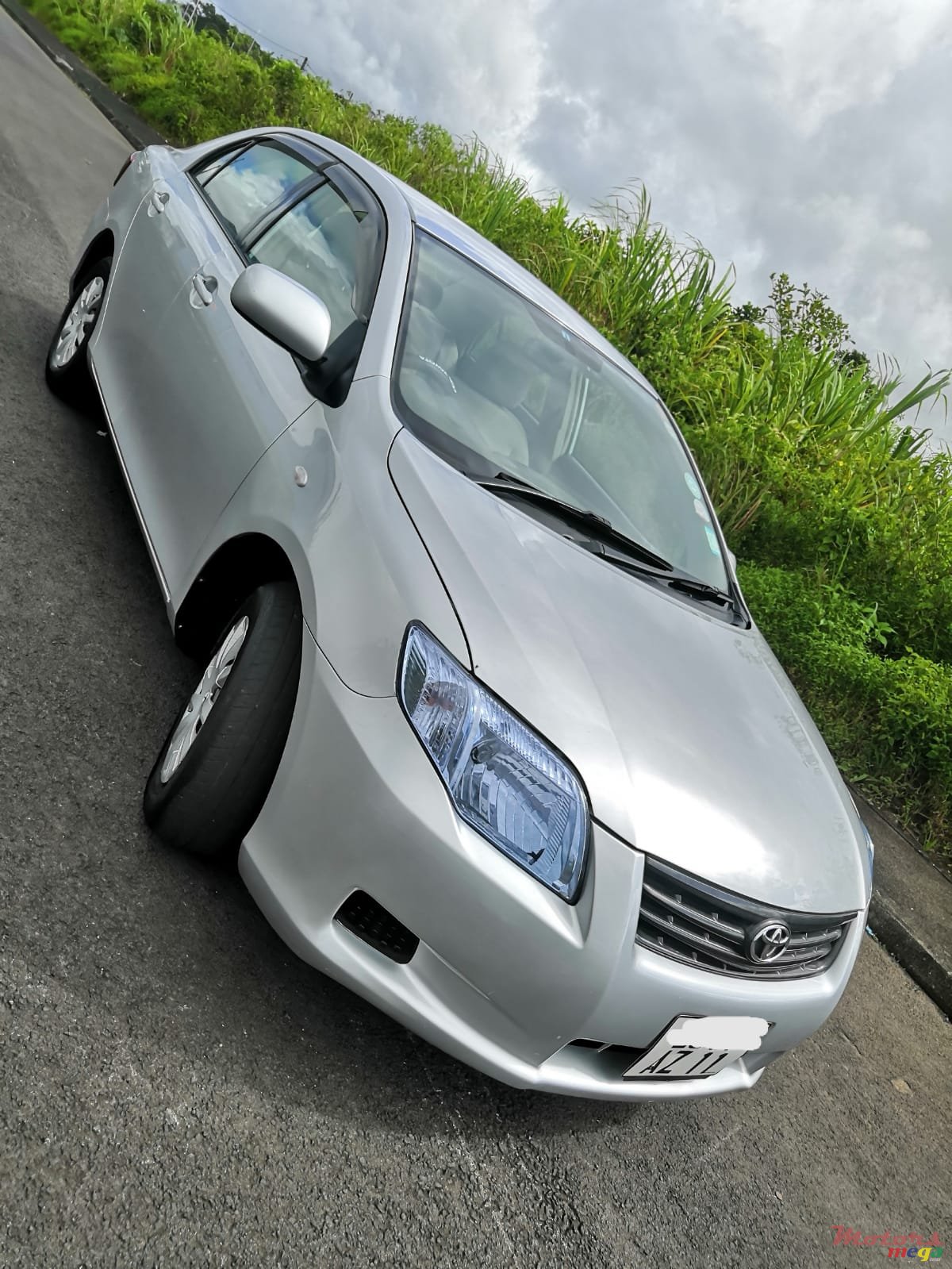 2011' Toyota Axio Limited Edition +Lpg gas photo #2