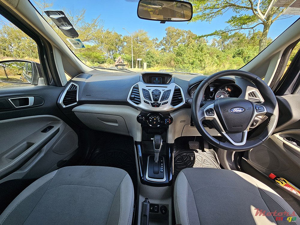 2014' Ford EcoSport photo #7