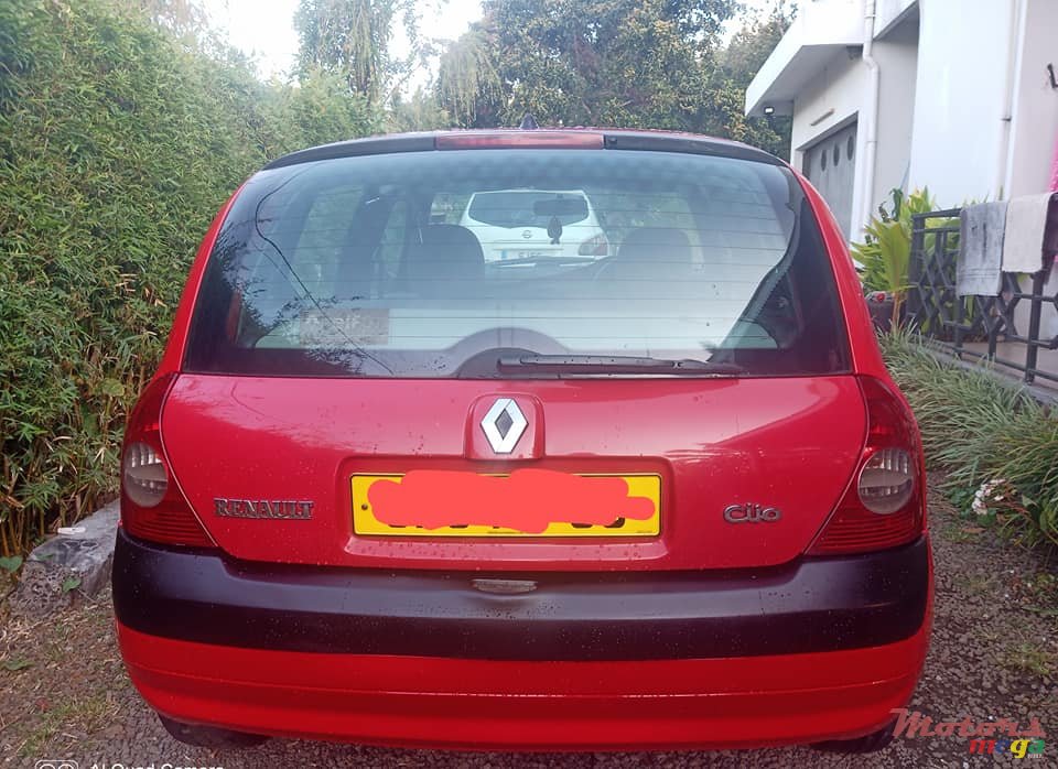 2005' Renault Clio 1.2L photo #3