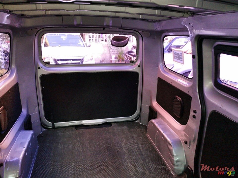 2014' Nissan NV 200 photo #7