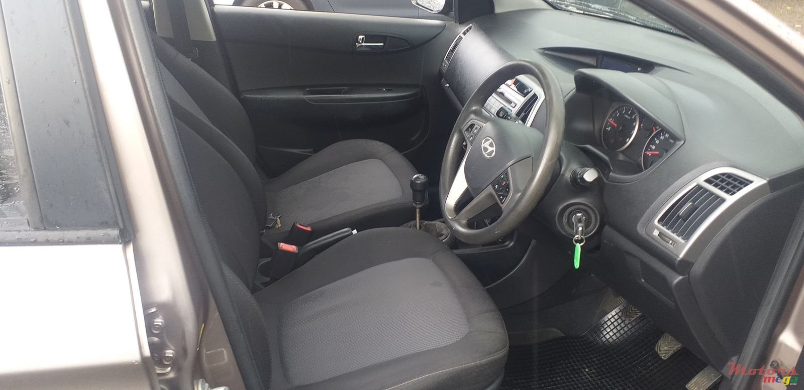 2015' Hyundai i20 photo #5