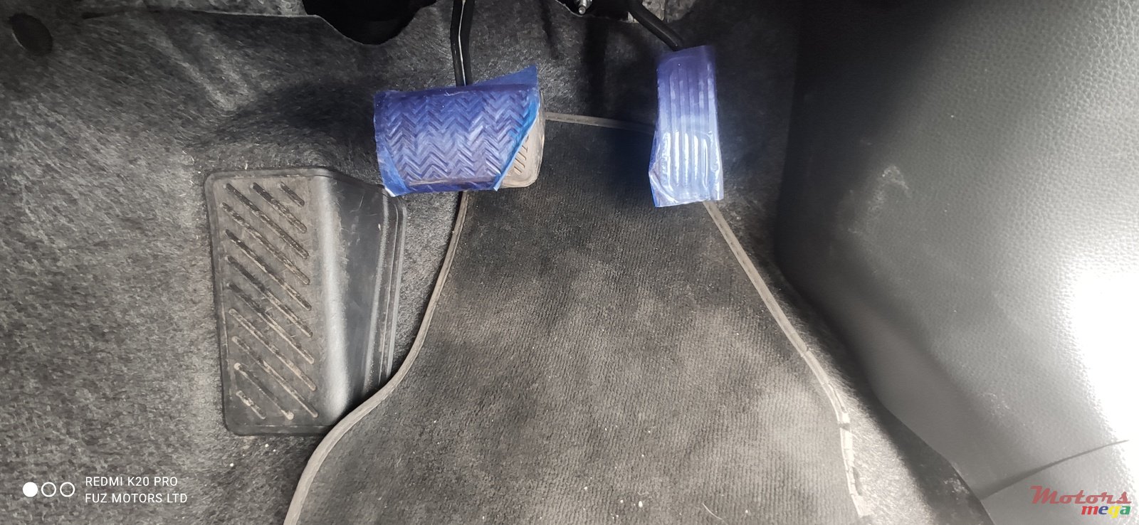 2020' Toyota Vitz 1000cc photo #3