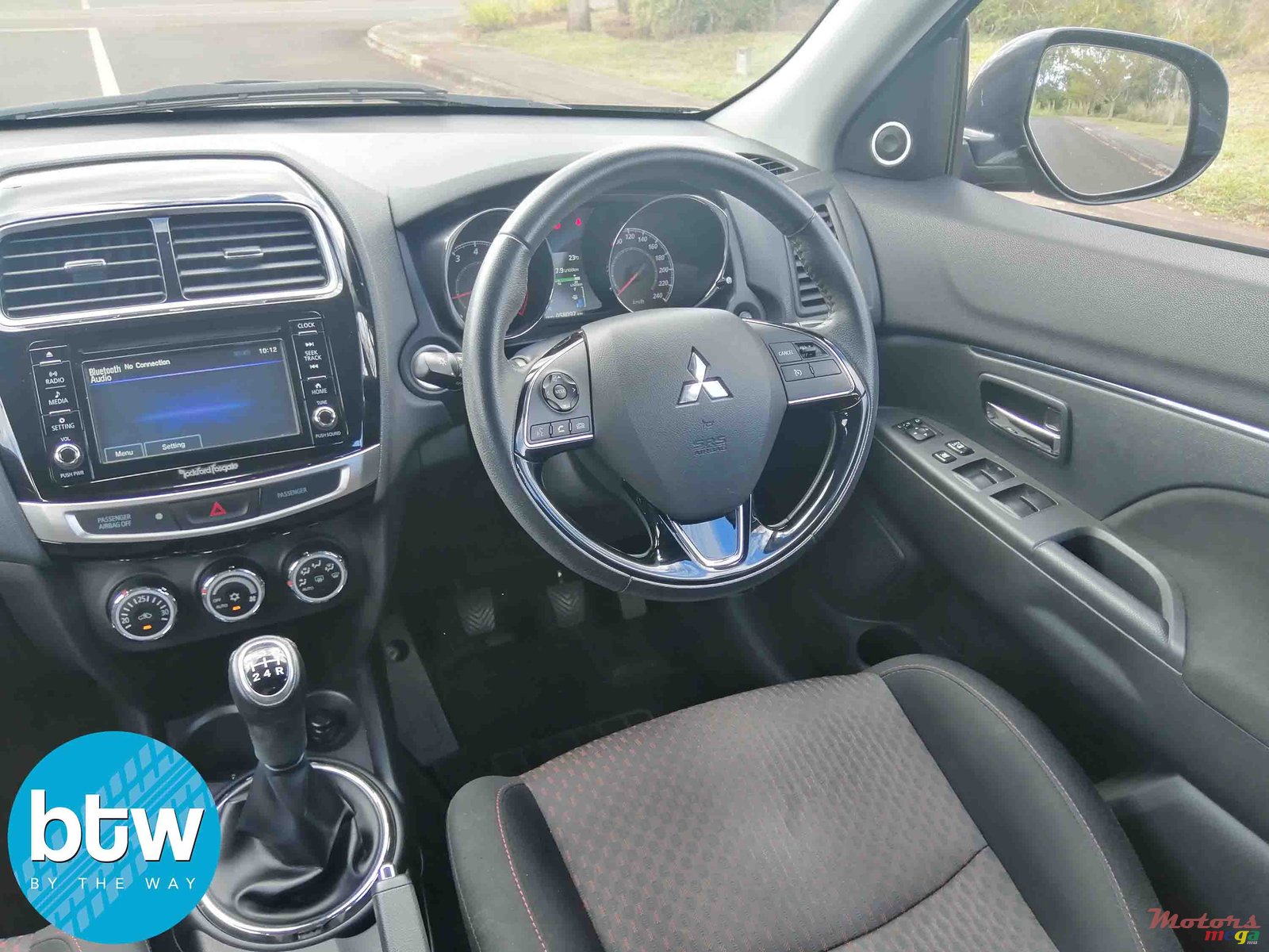 2017' Mitsubishi ASX photo #6