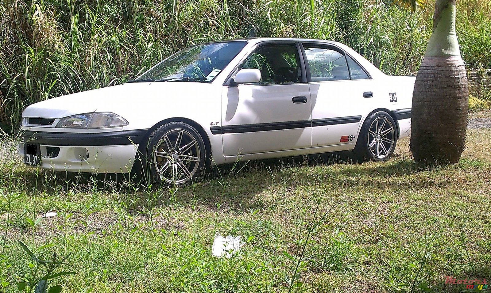 1997' Toyota Carina GT photo #1