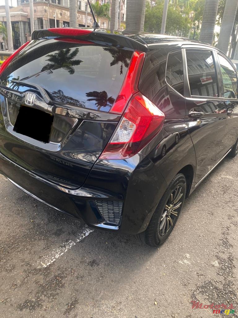 2015' Honda Fit photo #1