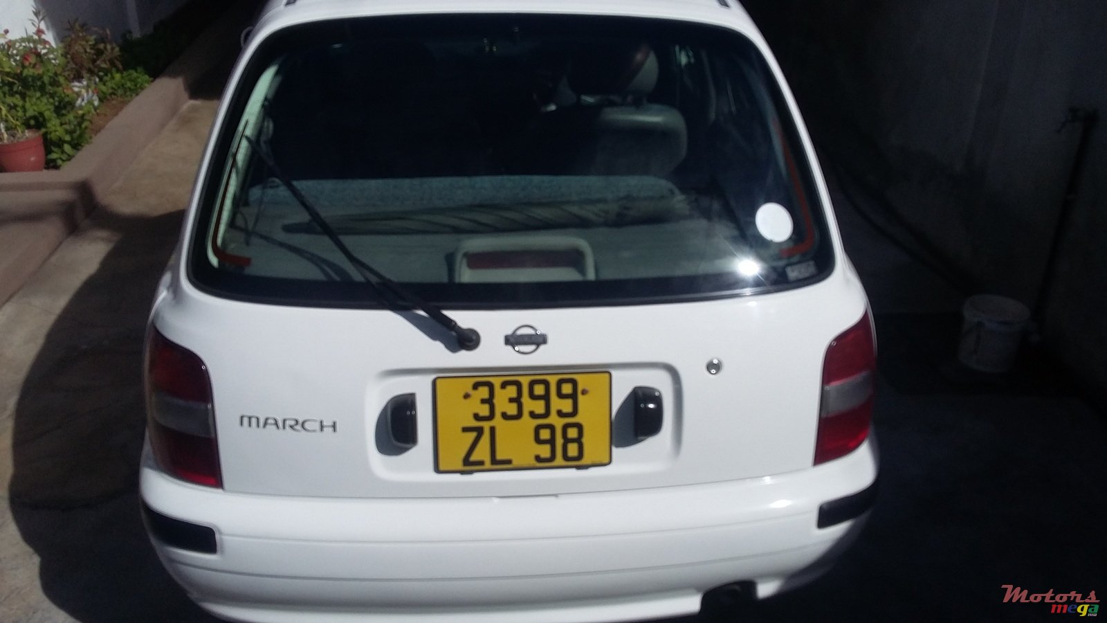 1998' Nissan photo #1