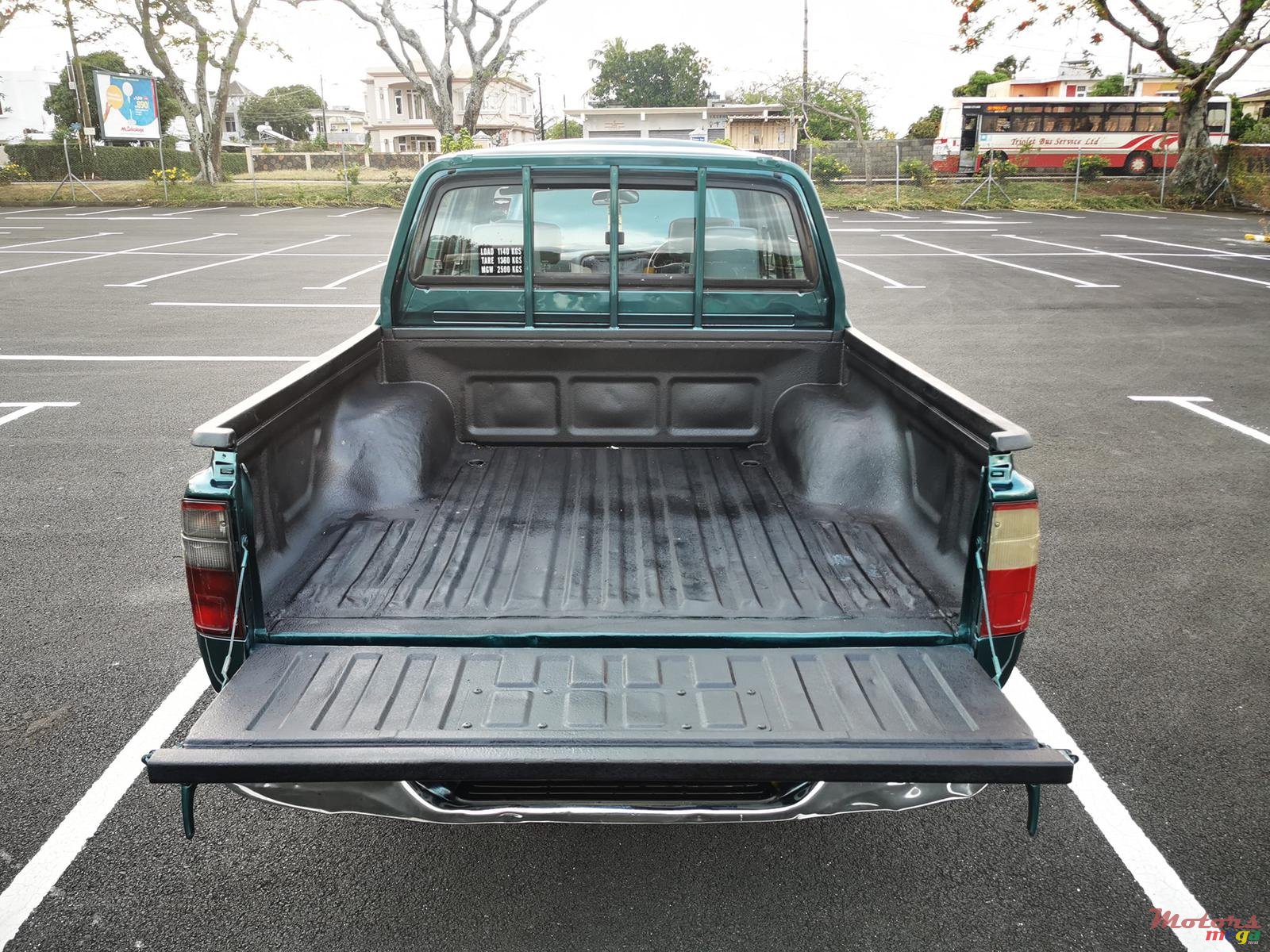 1998' Toyota Hilux 2x4 photo #7