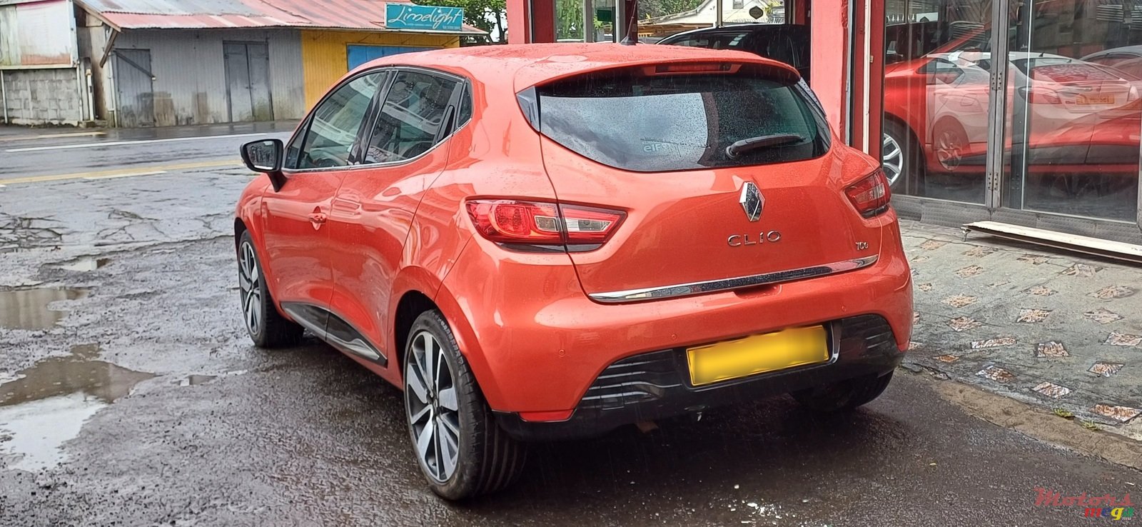 2015' Renault Clio photo #3