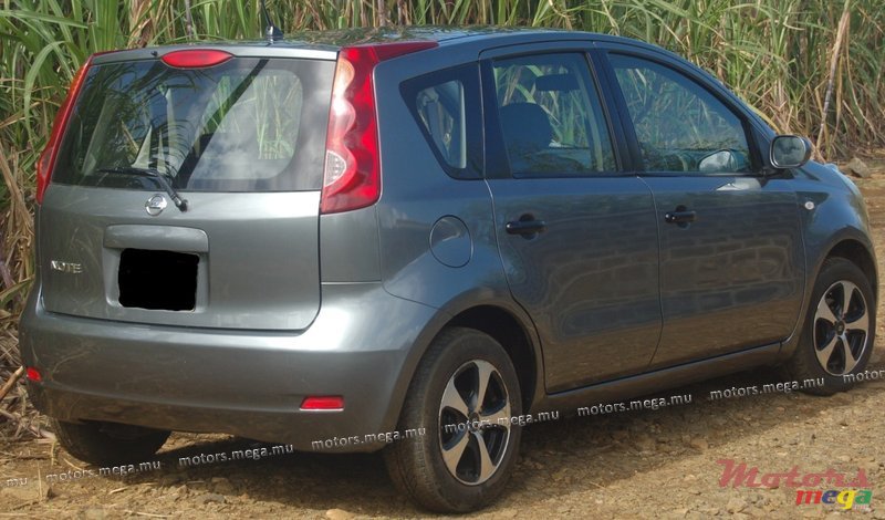 2007' Nissan photo #5