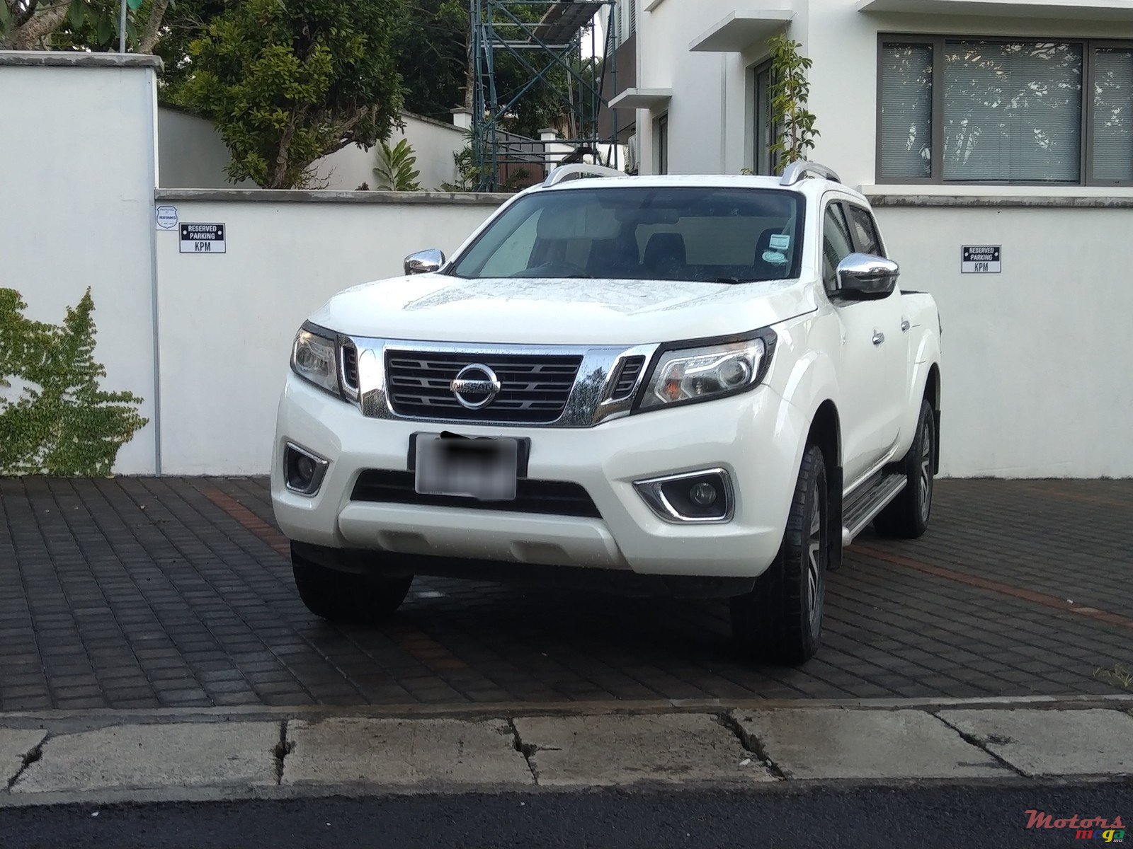 2017' Nissan Navara 4*4 photo #1