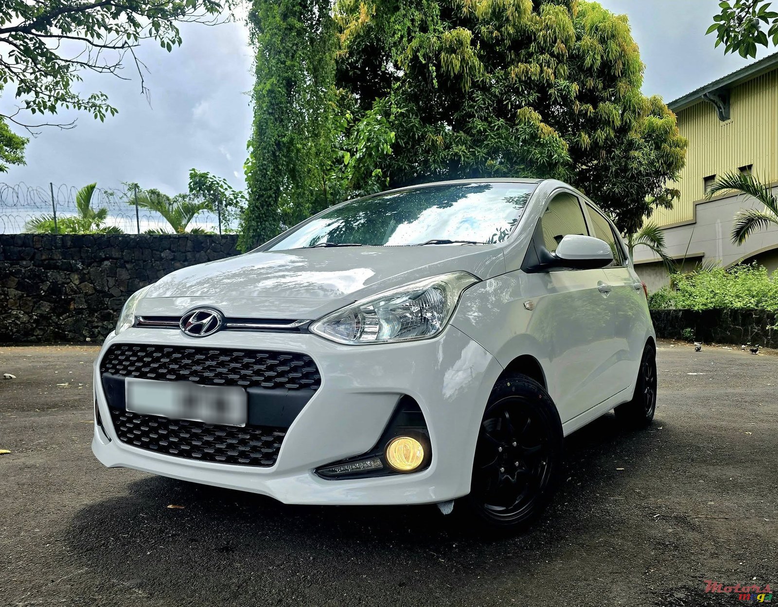2018' Hyundai i10 Grand photo #2