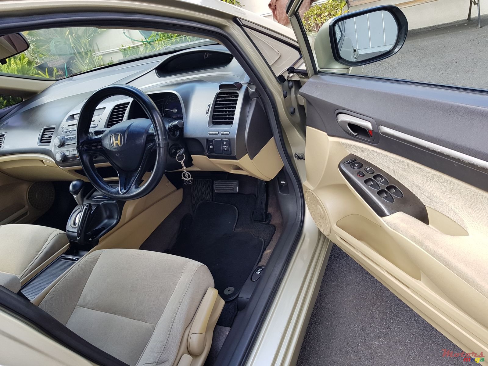 2007' Honda Civic automatic photo #4