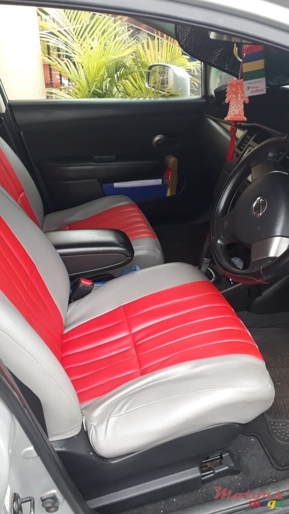 2008' Nissan Tiida photo #2