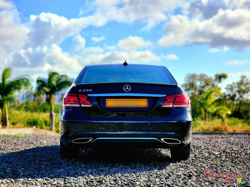 2014' Mercedes-Benz E 250 photo #3