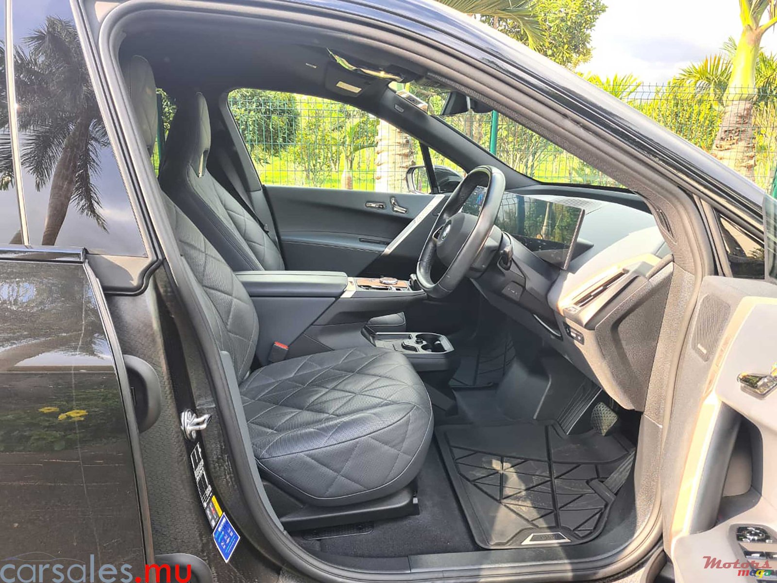 2024' BMW iX XDrive 40 photo #5