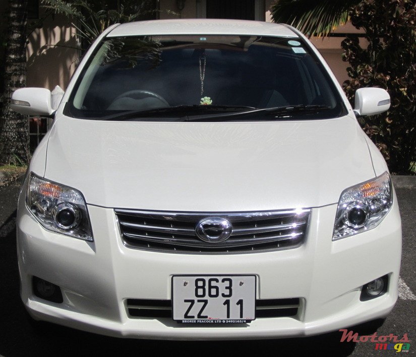 2011' Toyota Axio X-Series Limited photo #3