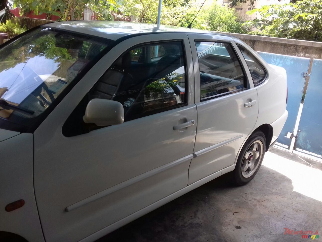 1998' Volkswagen Polo photo #2