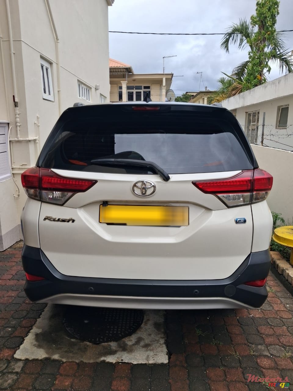 2021' Toyota RAV4 Rush photo #5