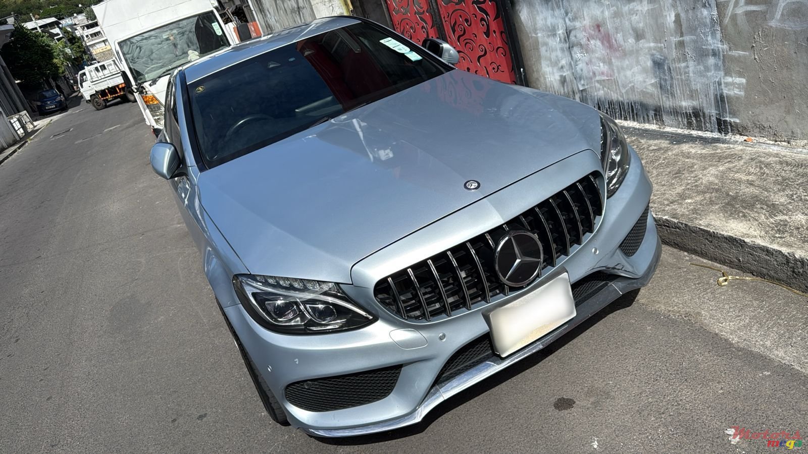 2014' Mercedes-Benz C 180 photo #1