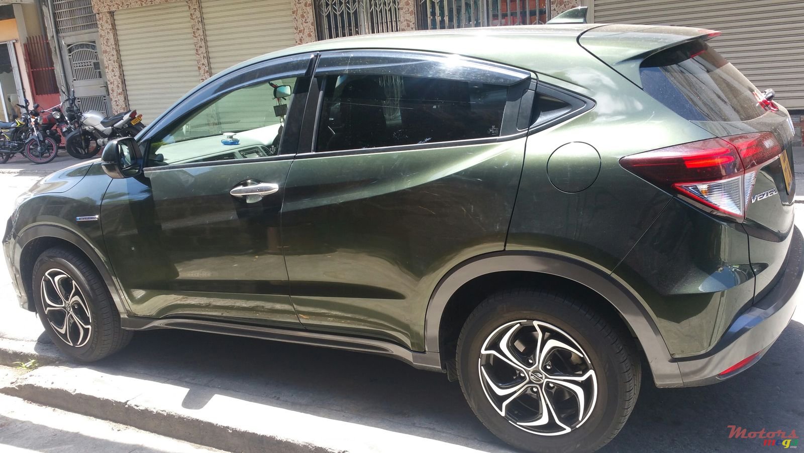 2014' Honda Vezel photo #1