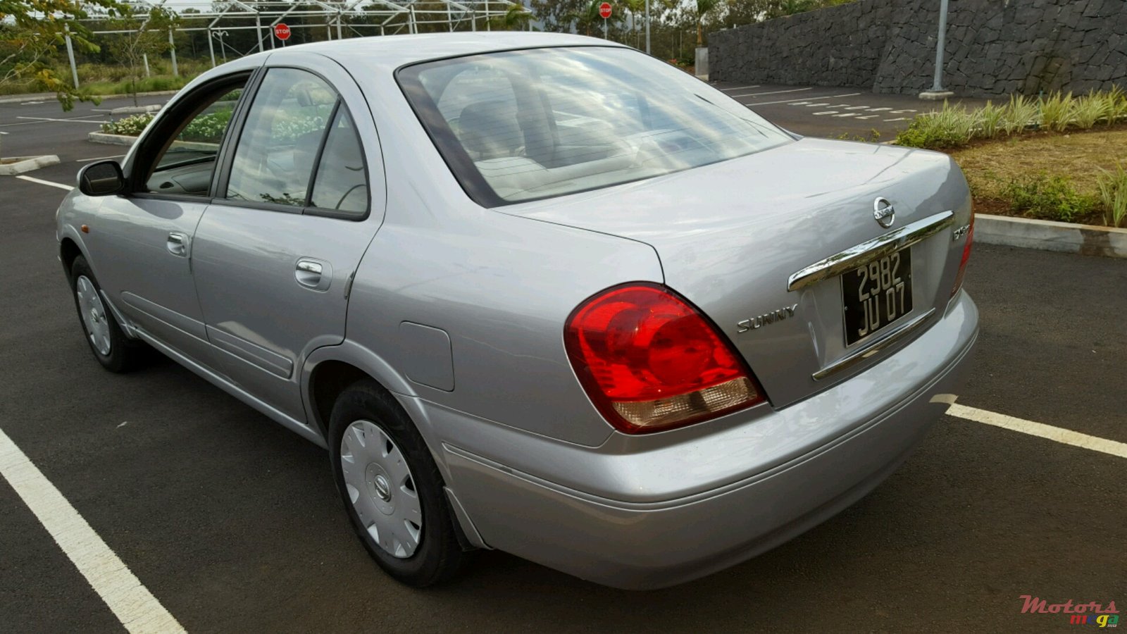 2007' Nissan N17 photo #3