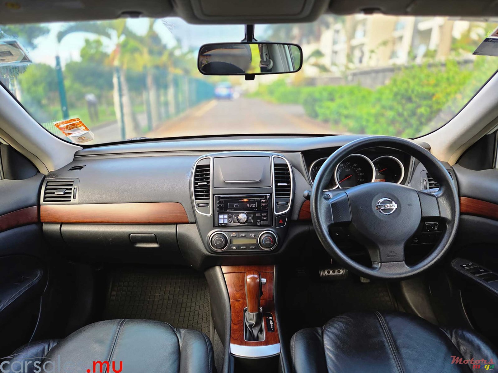 2010' Nissan Bluebird Sylphy 1.5 photo #6