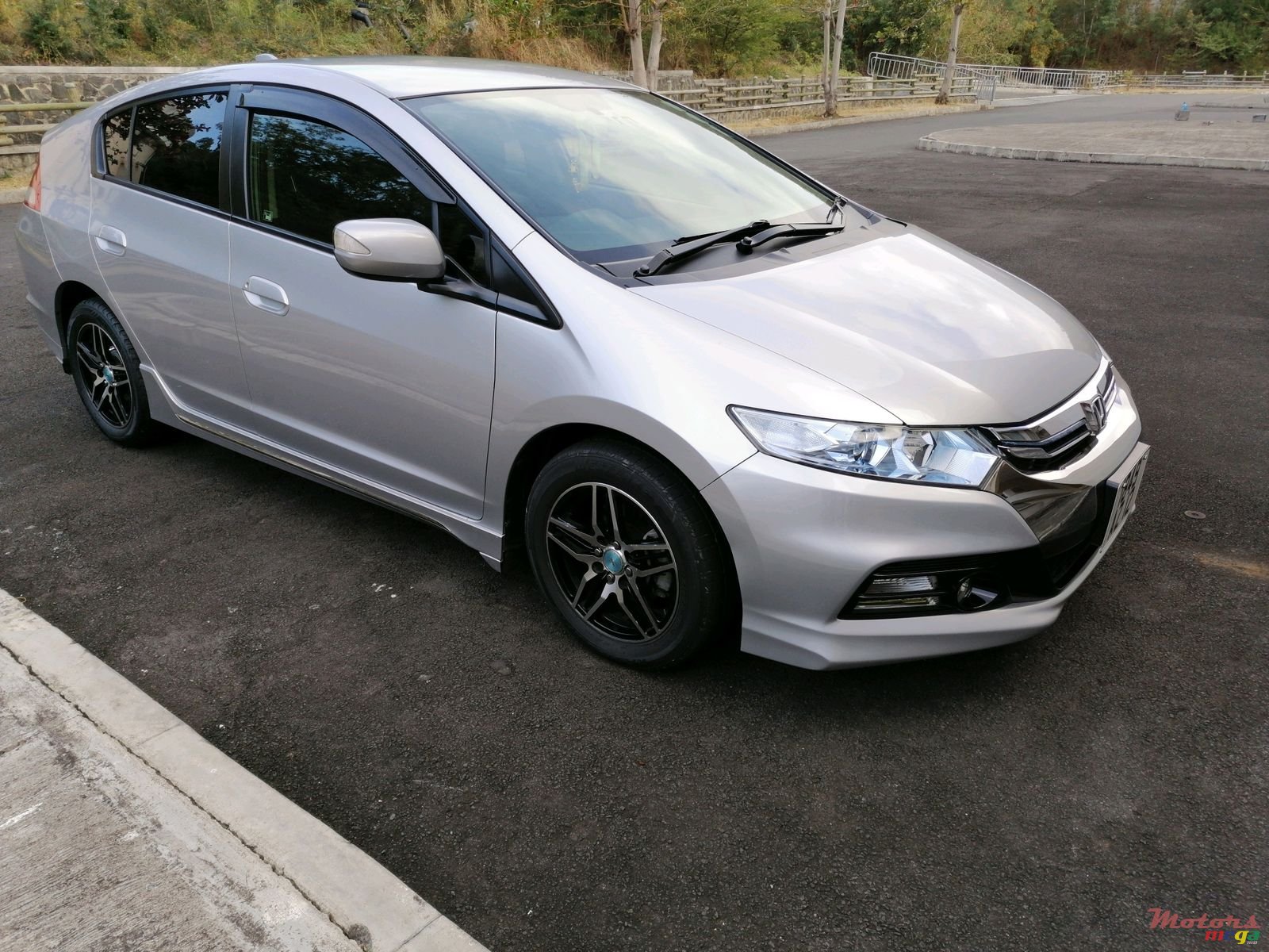 2012' Honda Insight photo #2