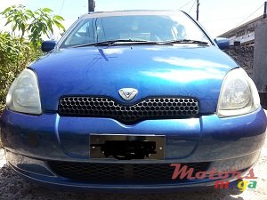 1999' Toyota Vitz non photo #1