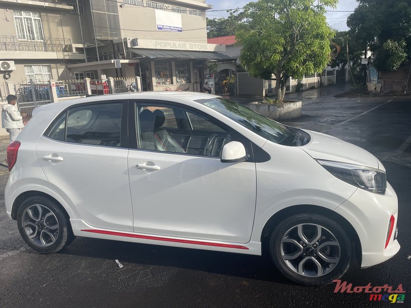 2018' Kia Picanto GT Line photo #2