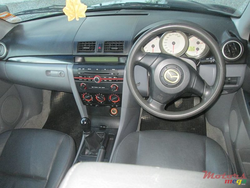 2006' Mazda 3 photo #5
