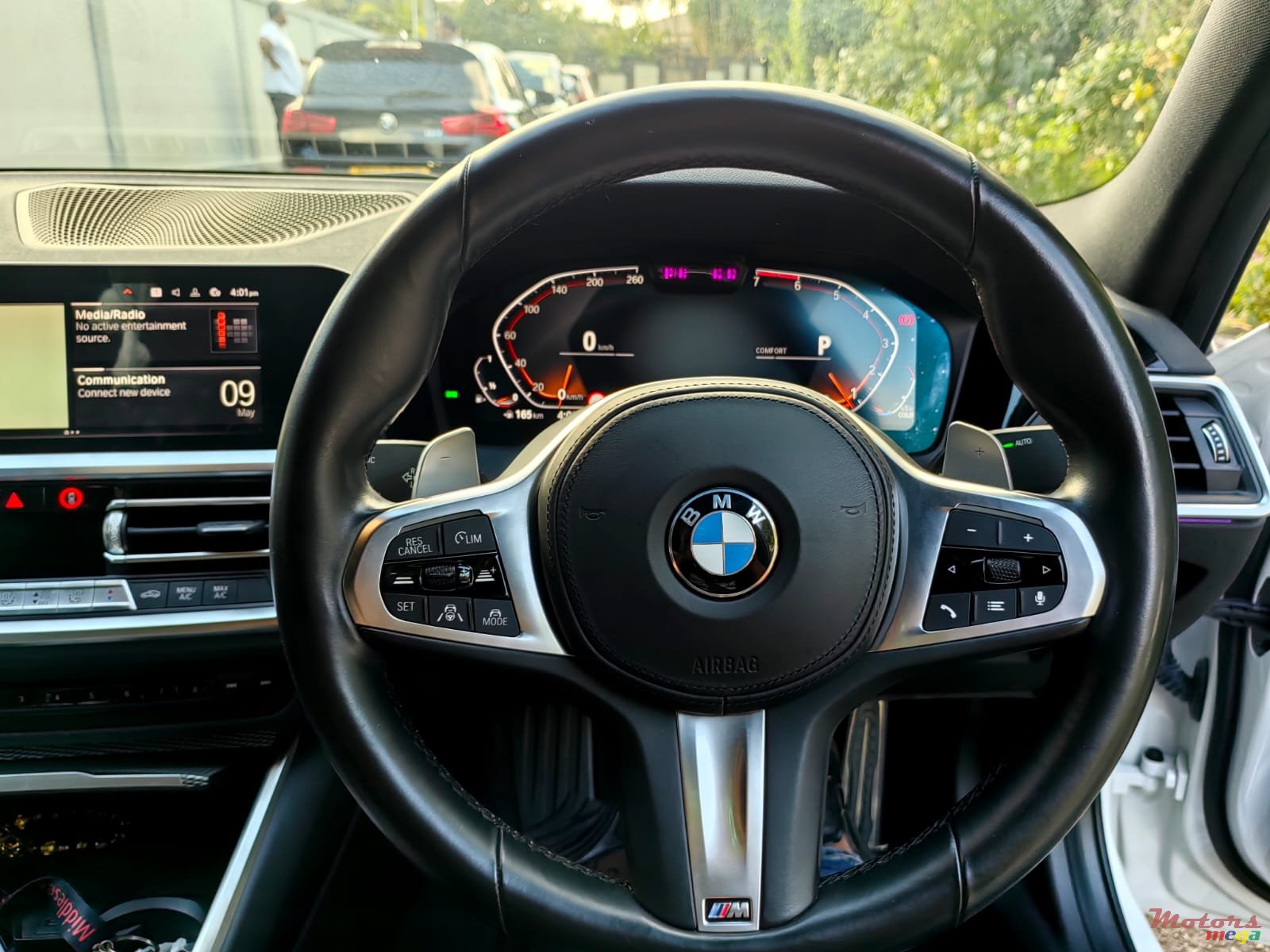 2021' BMW 330 photo #5