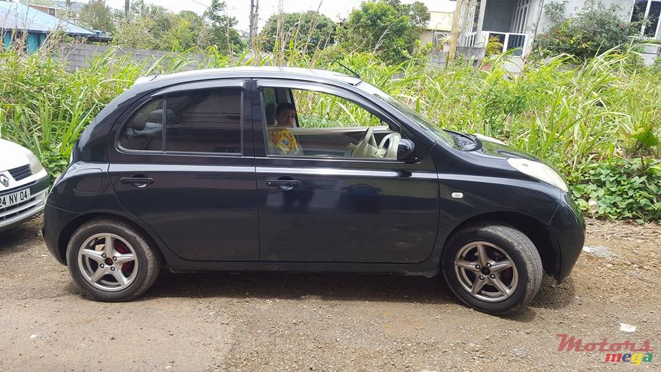 2004' Nissan Micra photo #1