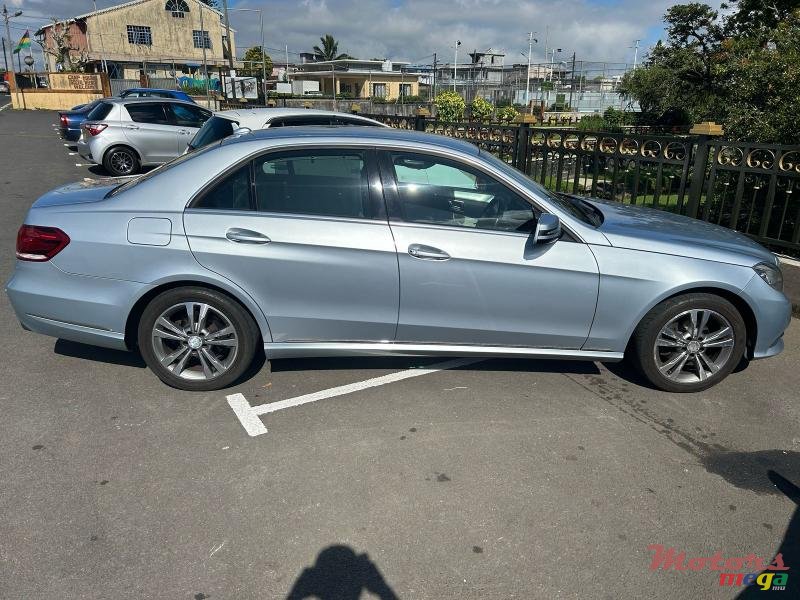 2014' Mercedes-Benz E 200 Avantgarde photo #7