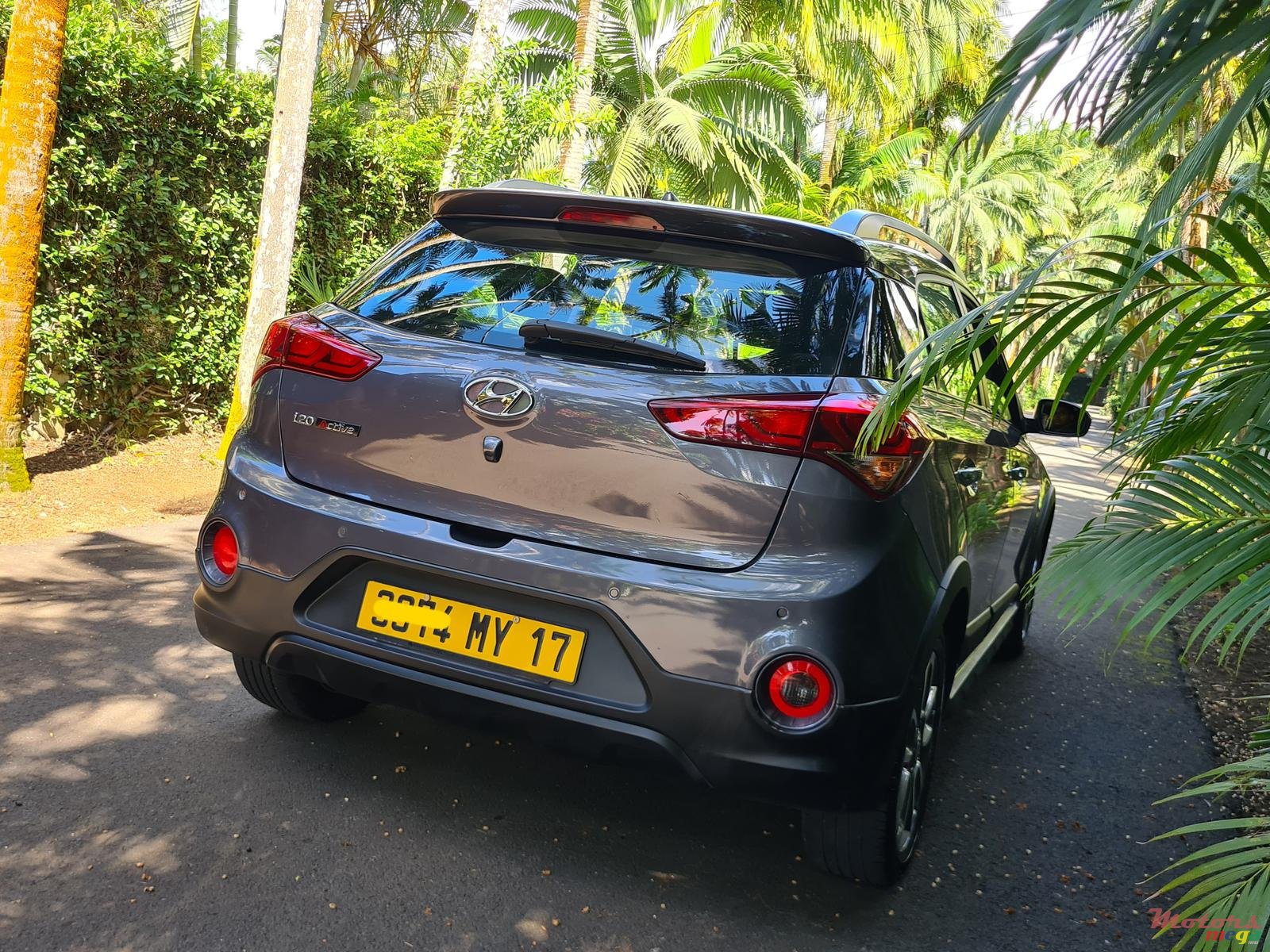 2017' Hyundai i20 Cross automatic photo #5