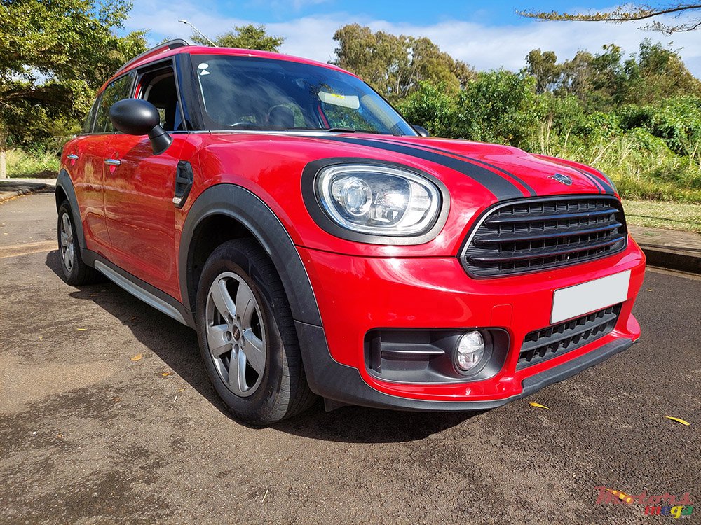 2019' MINI Cooper Countryman photo #1