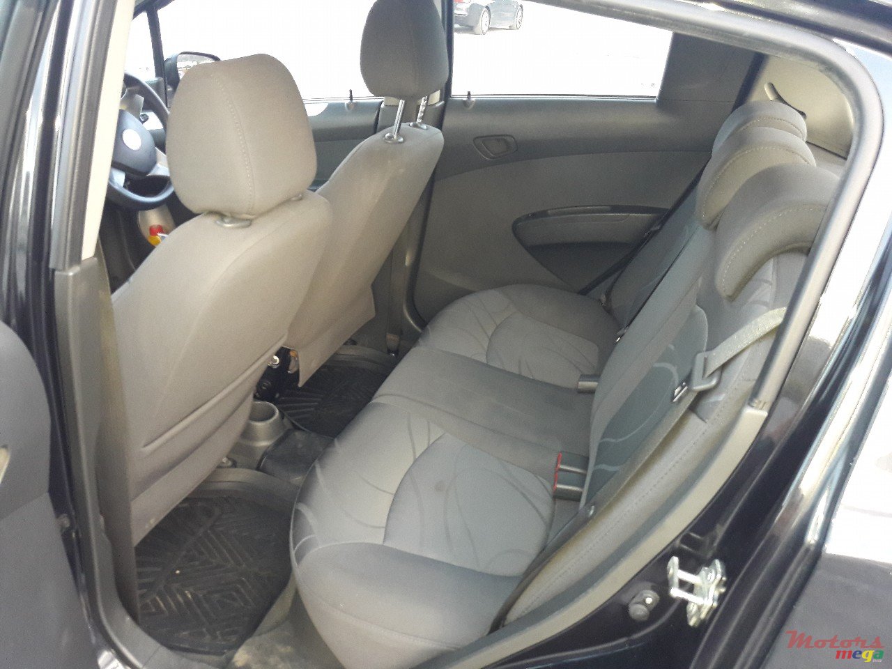 2011' Chevrolet Spark photo #5