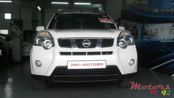2013' Nissan X-Trail photo #2