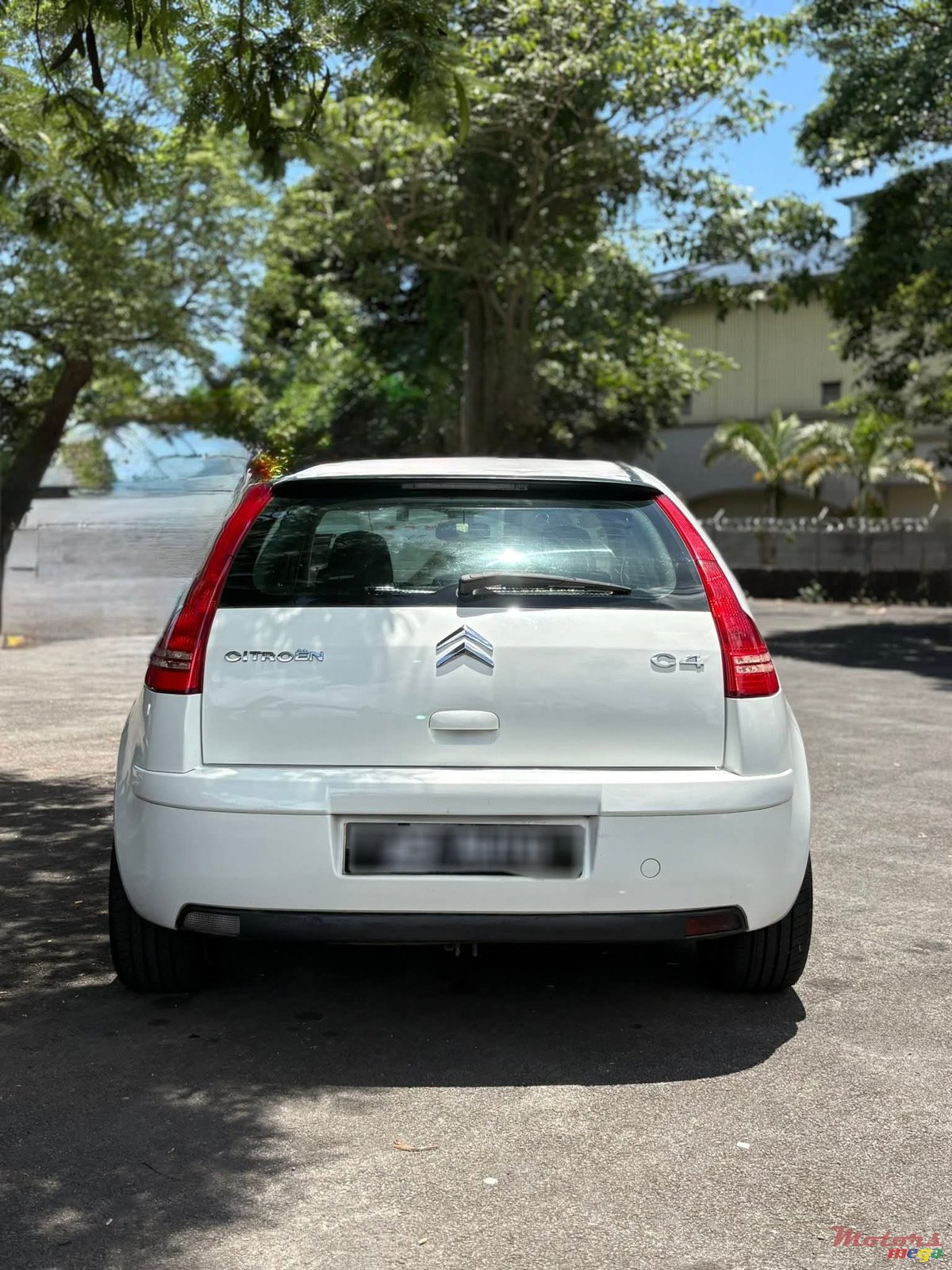 2011' Citroen C4 photo #4